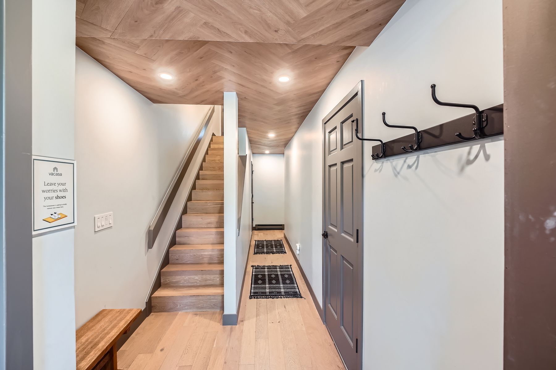 1750 S Frontage Road W — Entry & Laundry